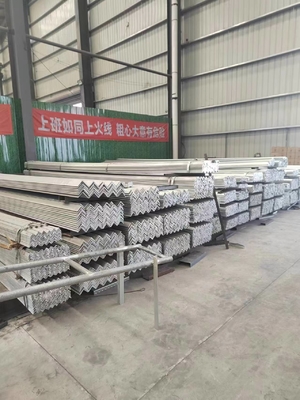 ASTM A36 A53 Q235 Q345 เหล็กกระปุกคาร์บอนรูปร่าง L สายมุมเหล็กอ่อน GB/T มาตรฐานเท่ากัน