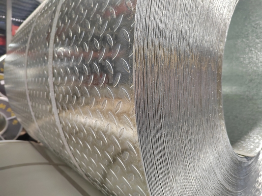 ใบรับรอง BIS Customized Embossed Metal Mild Carbon Checkered Steel Coil JIS/BIS/GS รับรองด้วยบริการตัด การปั่น การบิด การเจาะ