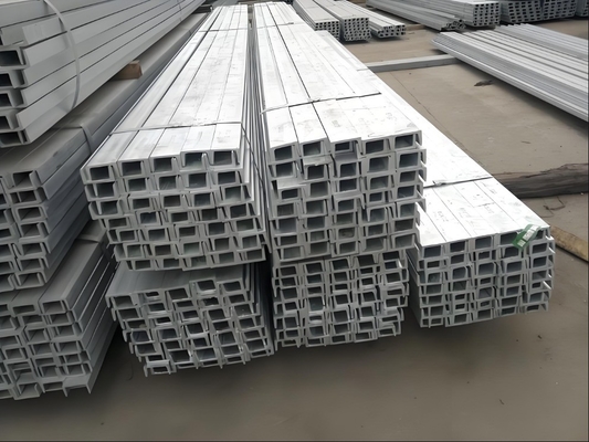 1-12m ความยาว U Channel Steel สําหรับเครื่องจักรหนักและอุตสาหกรรมผลิต มาตรฐาน