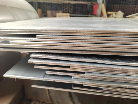 PPGI/GI/DX51 สายสอยเหล็กเรือนกระจกสําหรับการผลิตแผ่นหลังคาสีเงิน