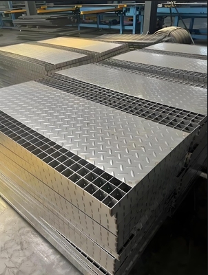 สไตล์การออกแบบอุตสาหกรรม เงิน สแตนเลส สแตนเลส โลหะ welded Grating กับพื้นผิวเรียบ