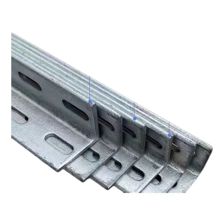 โล่ร้อนเหล็กกระดาษหมึก perforated ช่องเหล็กมุมเท่ากัน Lintel ด้วยรูเจาะ / สล็อตสตาร์เหล็ก