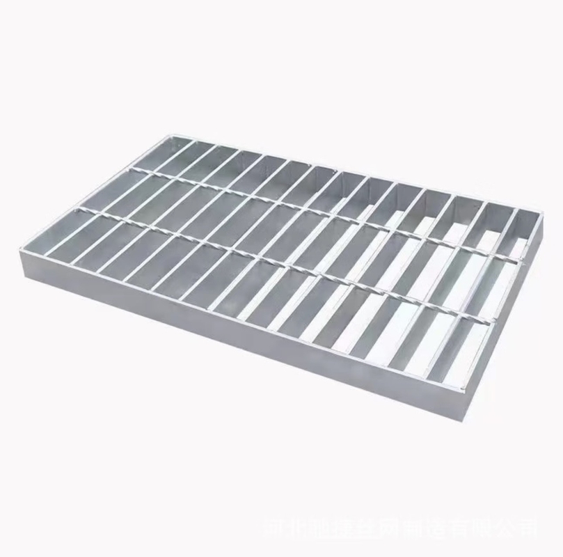 สไตล์การออกแบบอุตสาหกรรม สนามเหมือง แกลวนไซส์สแตนเลส Grating Floor สําหรับ Platform Walkway